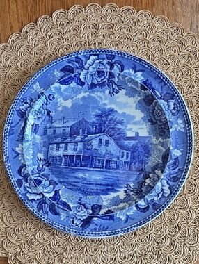 Antique c.1895 Wedgwood Adams House Lamb Tavern 9.25" Collector's Plate